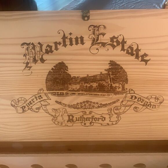Great Wooden Wine Crate - Picture 5 of 5